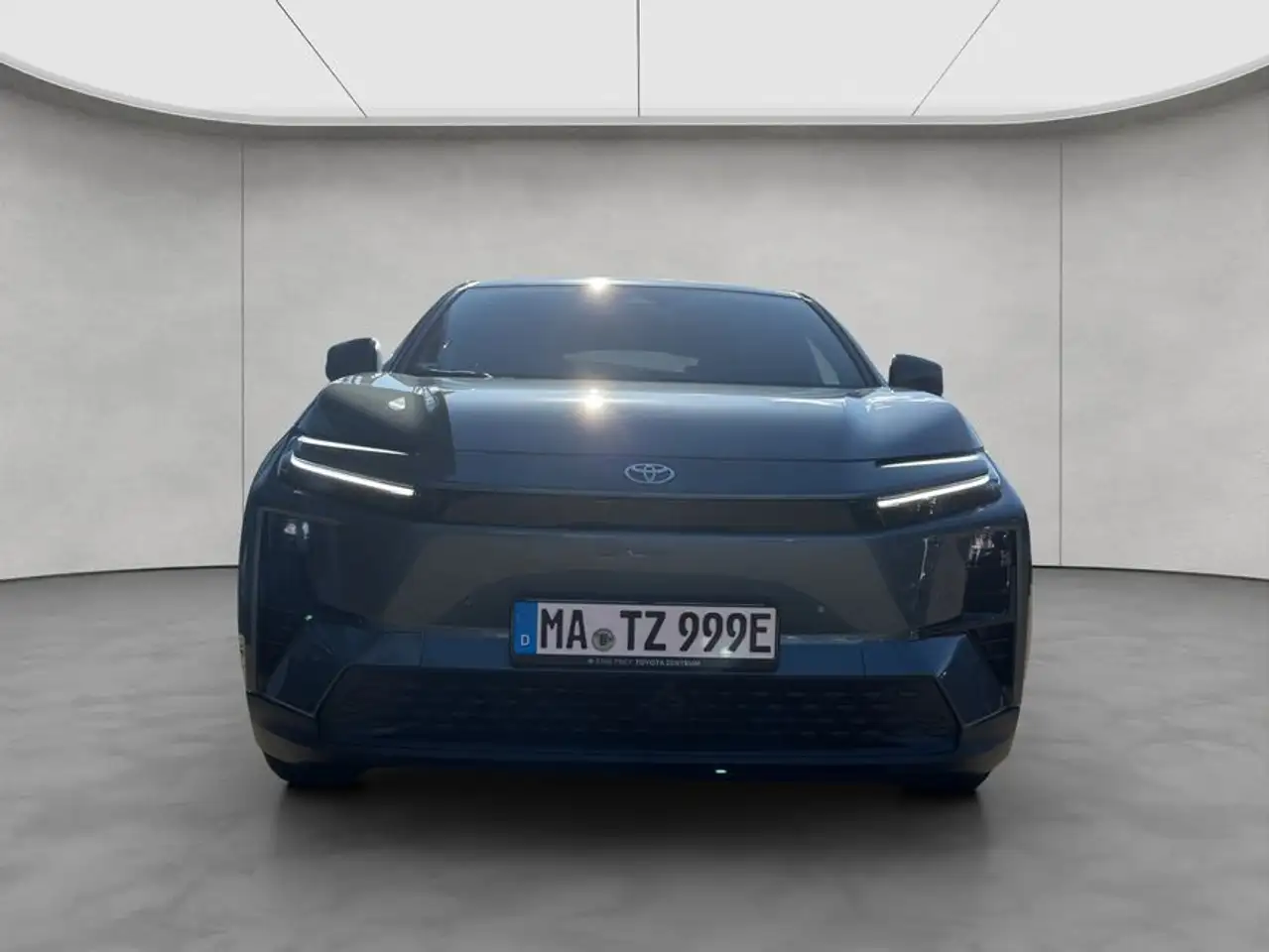 Toyota C-HR+ 9