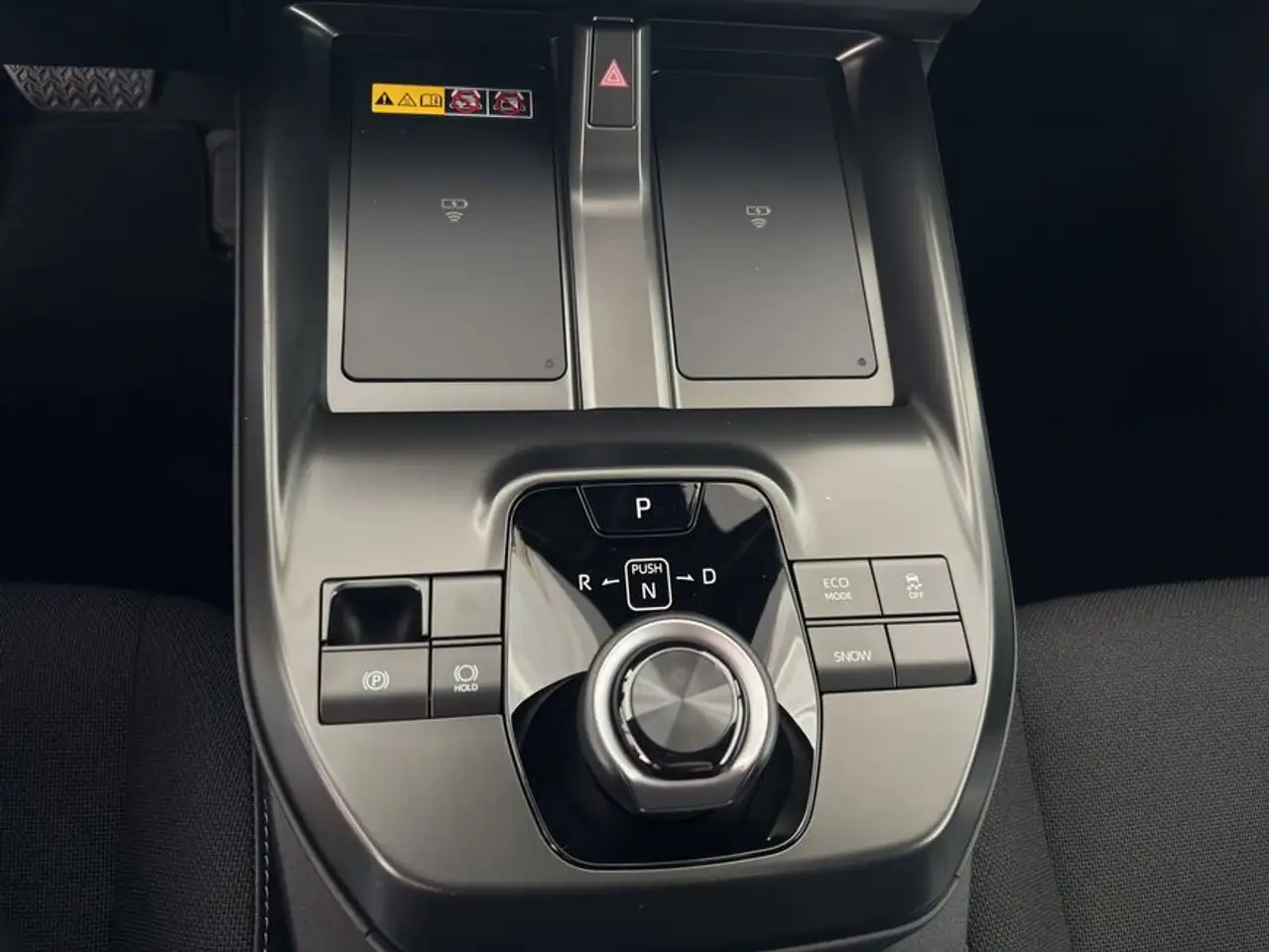 Toyota C-HR+ 13