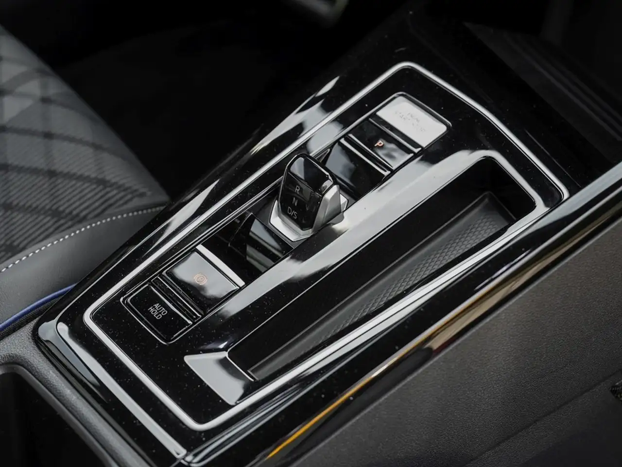 Volkswagen Golf 9