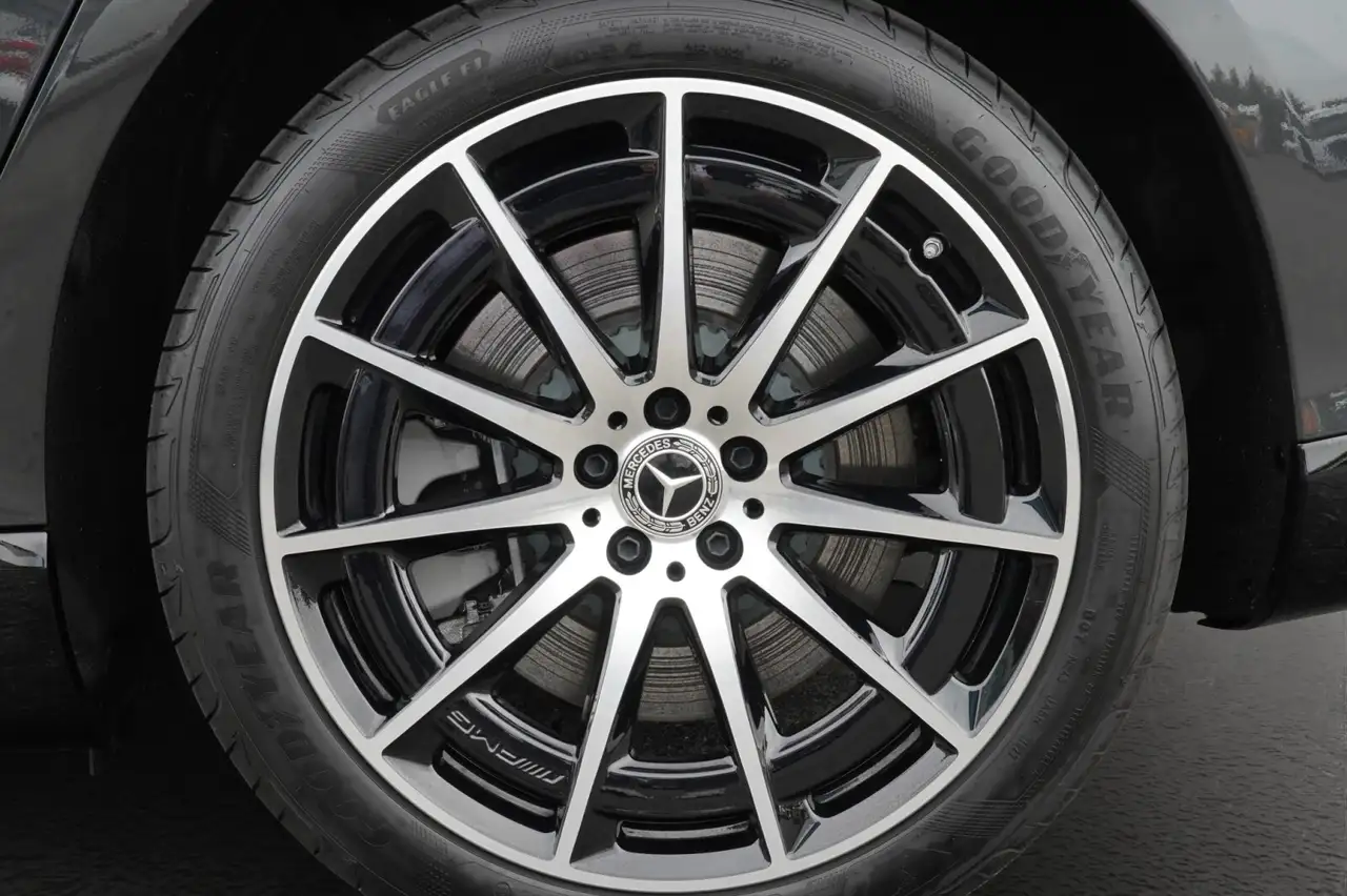 Mercedes-Benz EQS 4