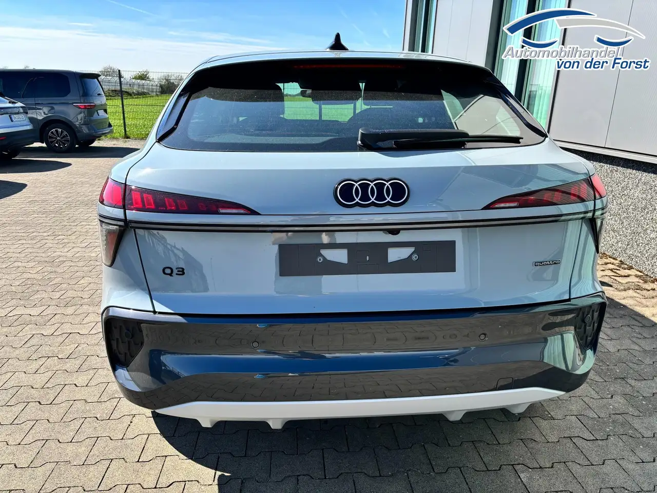 Audi Q3 5