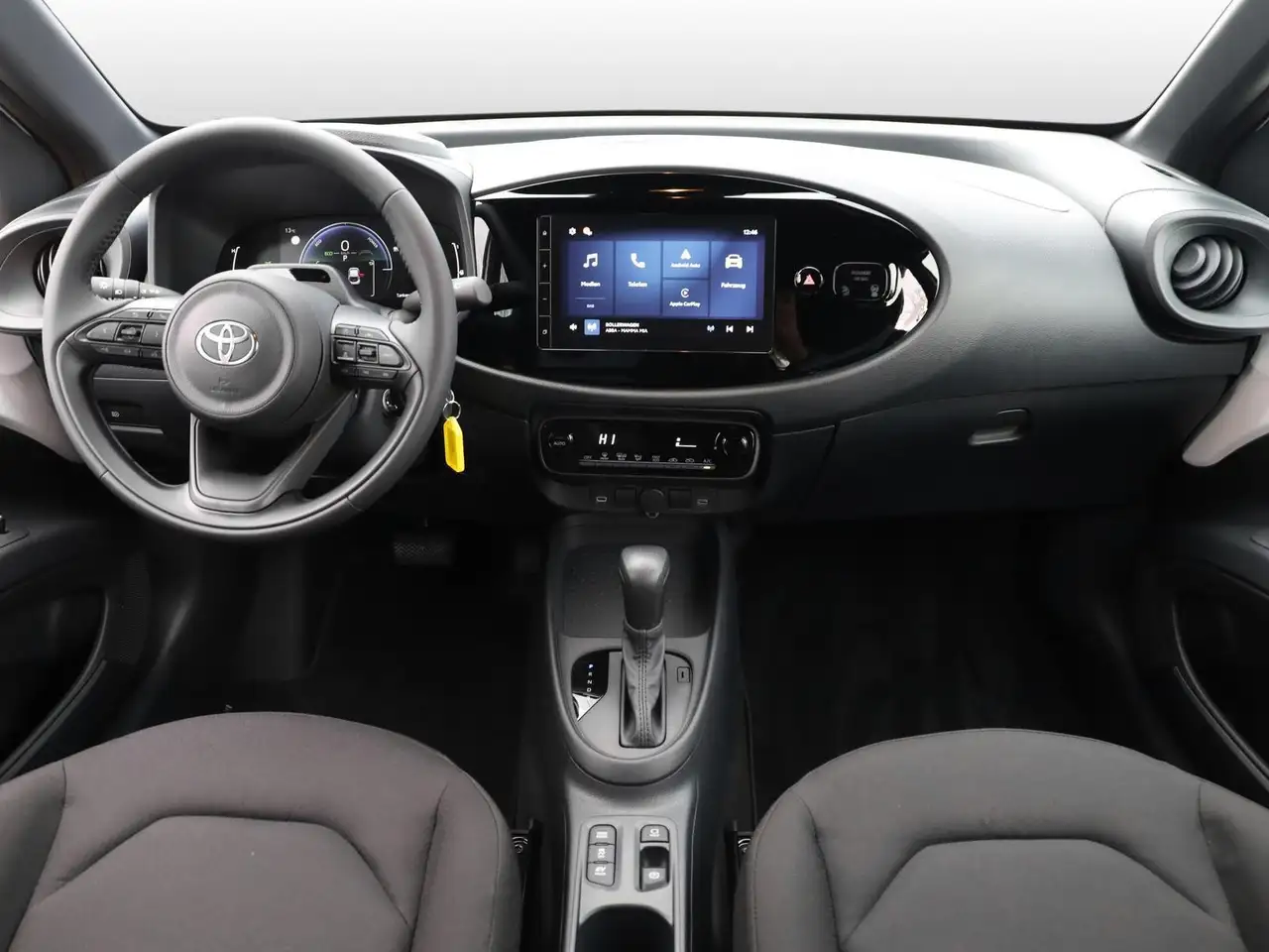 Toyota Aygo X 7