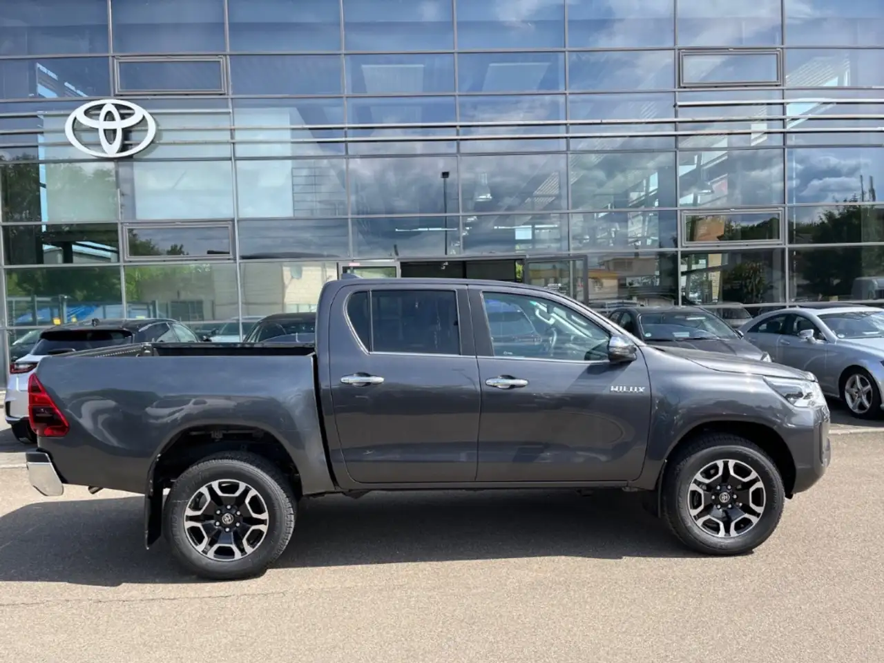 Toyota Hilux 3