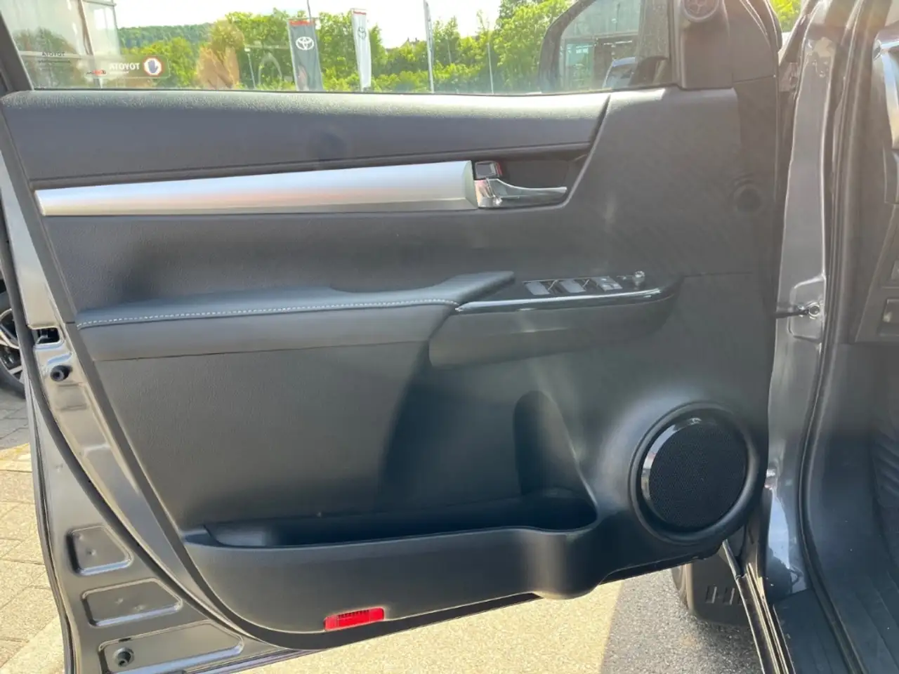 Toyota Hilux 13