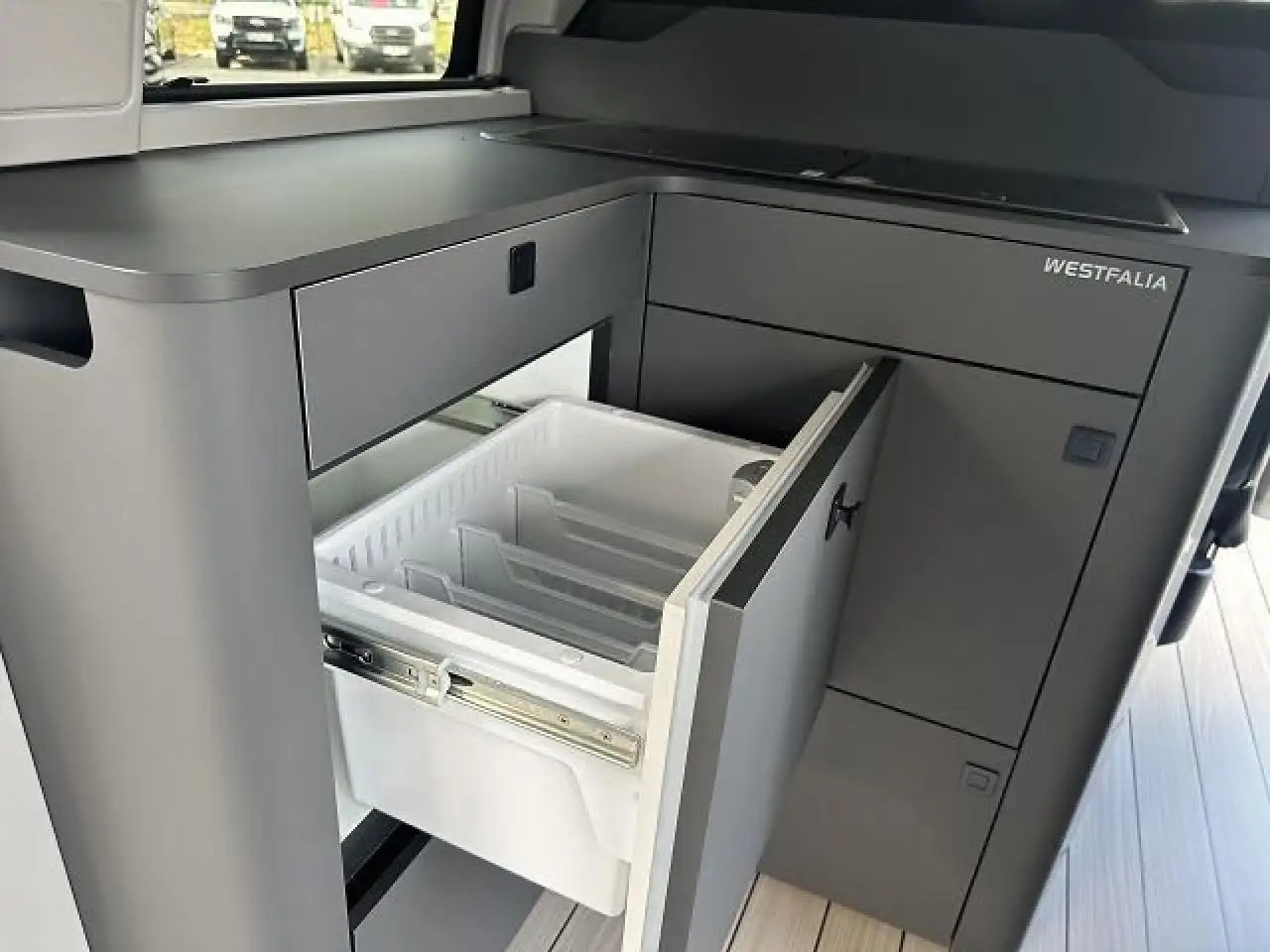 Ford Nugget 12