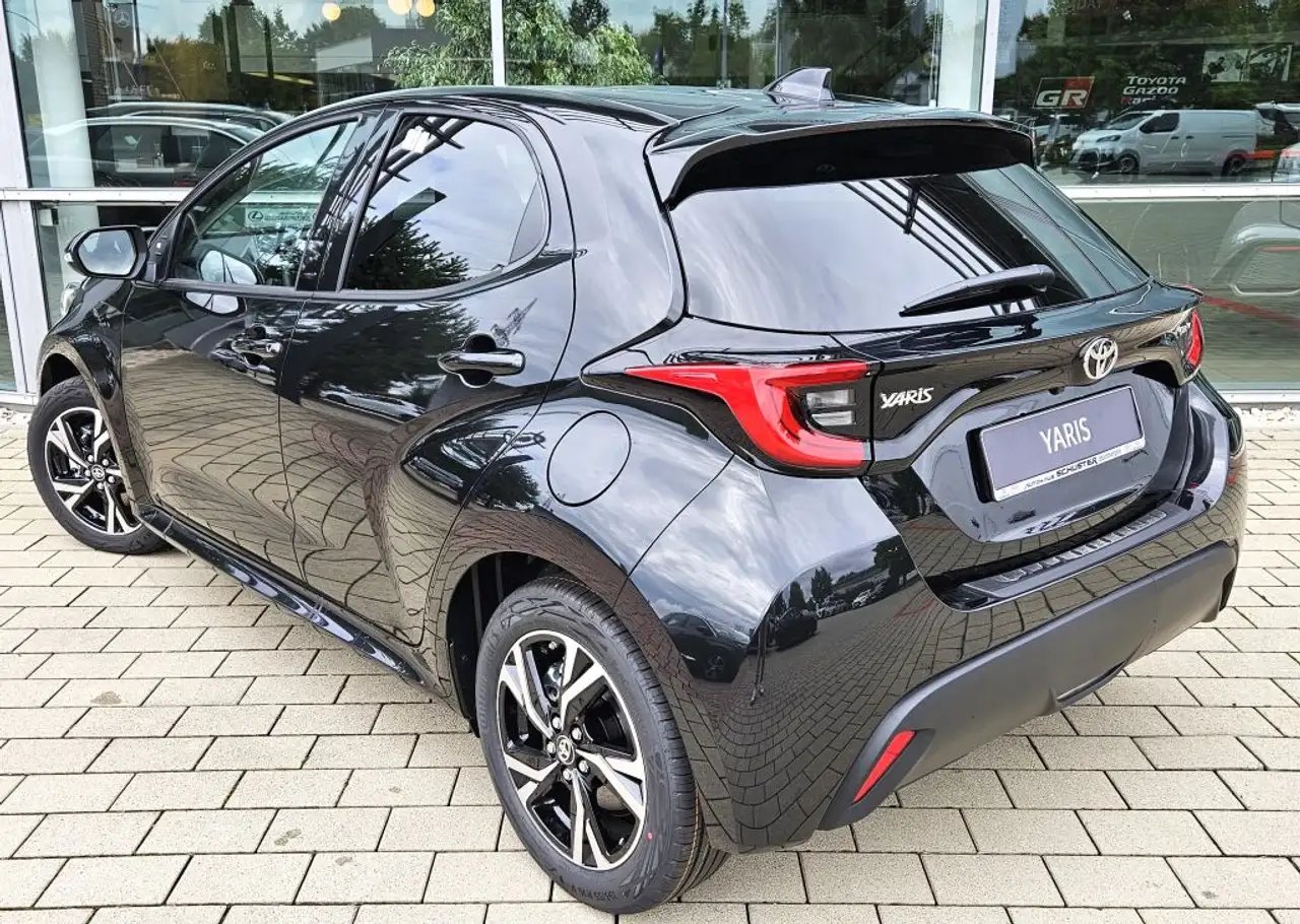 Toyota Yaris 4