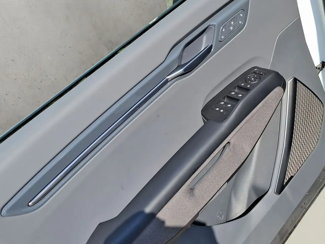 Kia EV9 12