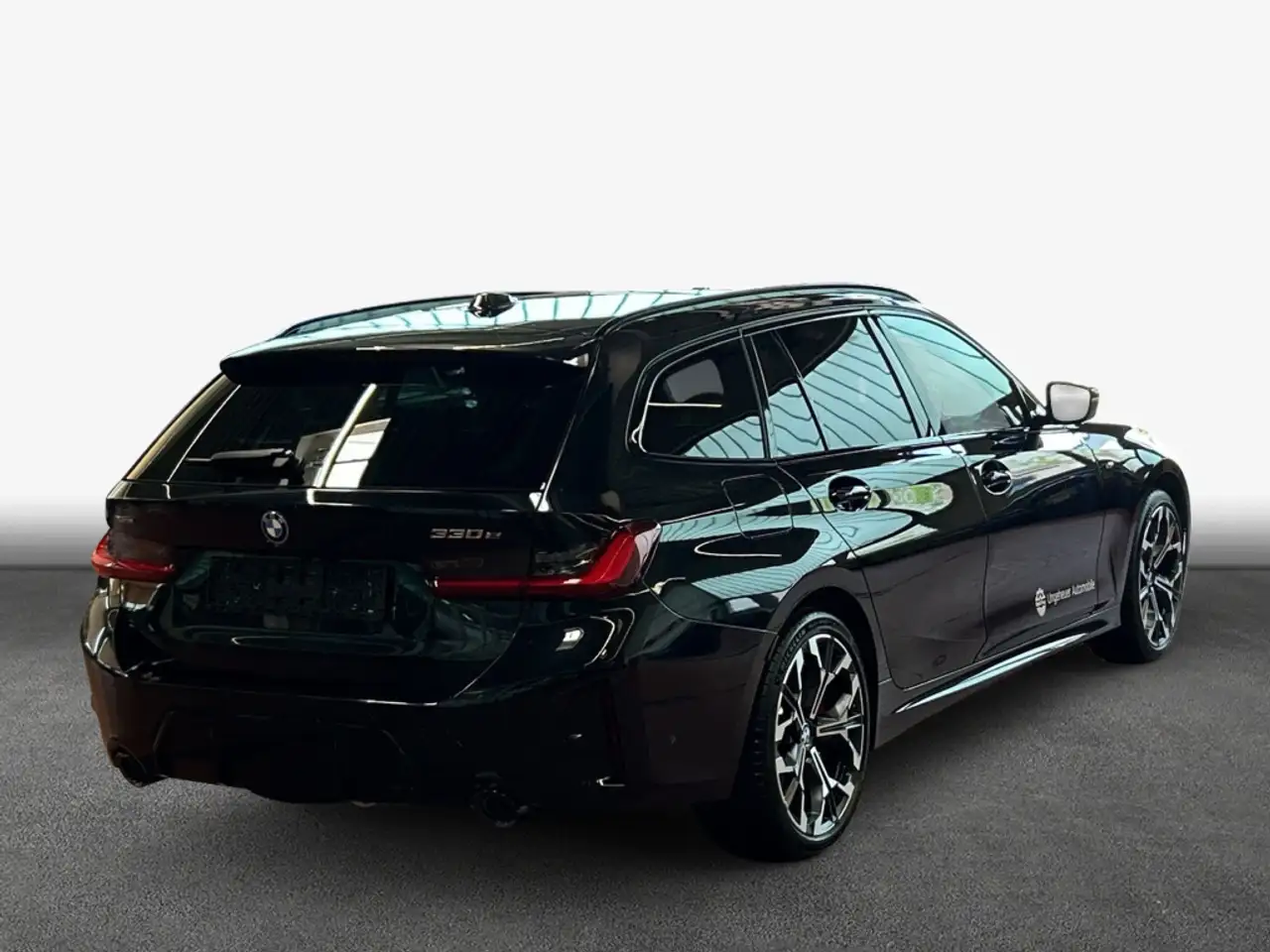 BMW 330 2