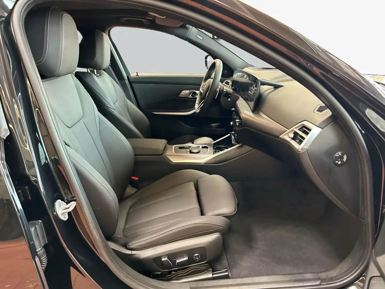 BMW 330 14