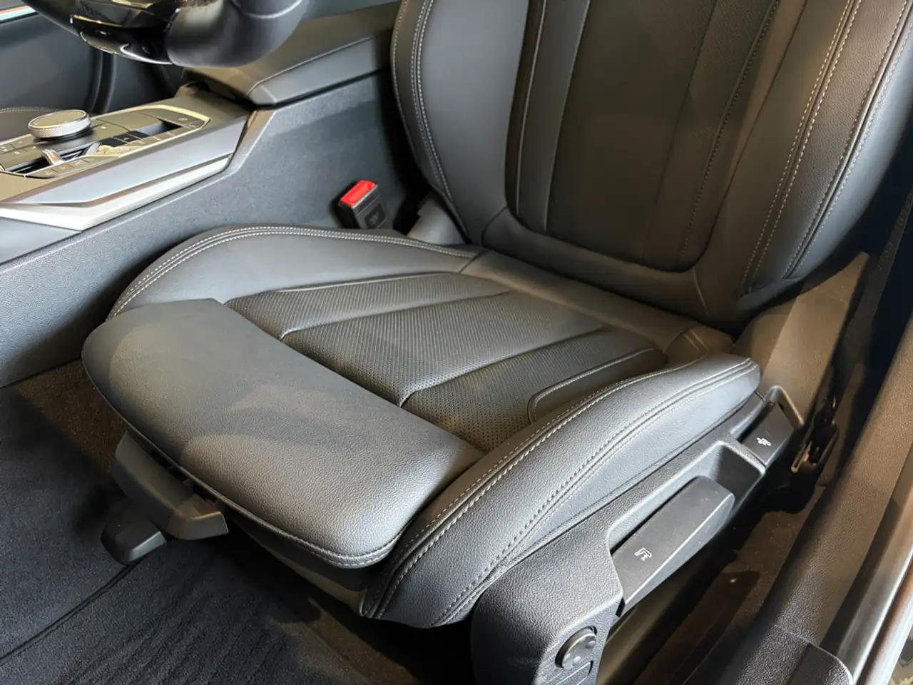 BMW 320 11