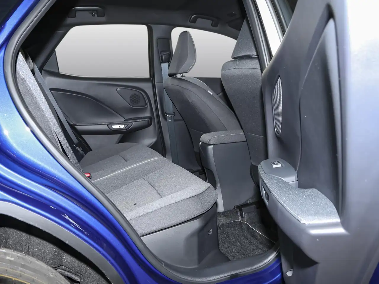 Lexus LBX 6