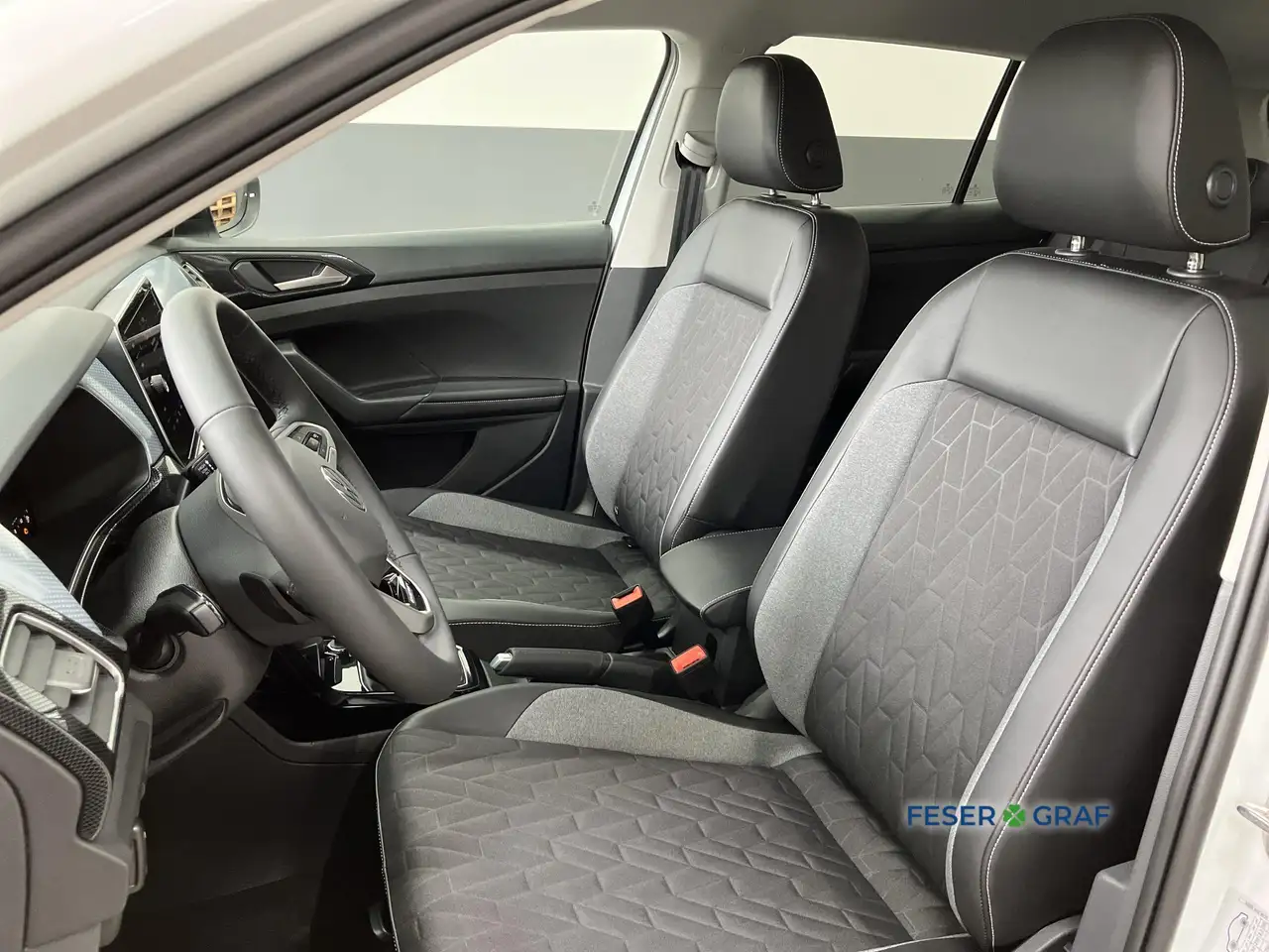 Volkswagen T-Cross 6