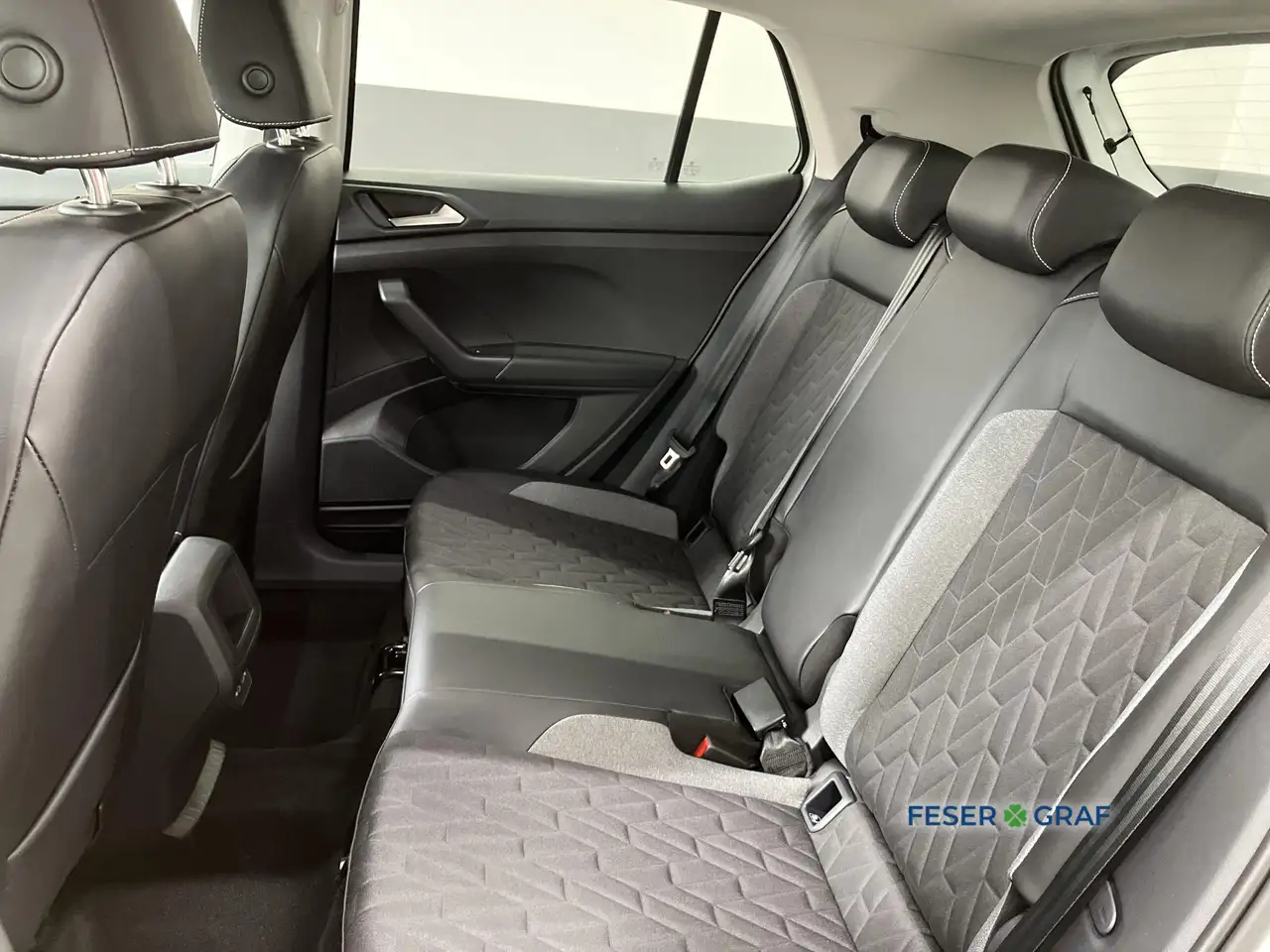 Volkswagen T-Cross 7