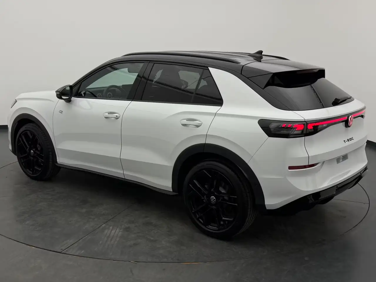 Volkswagen T-Roc 8