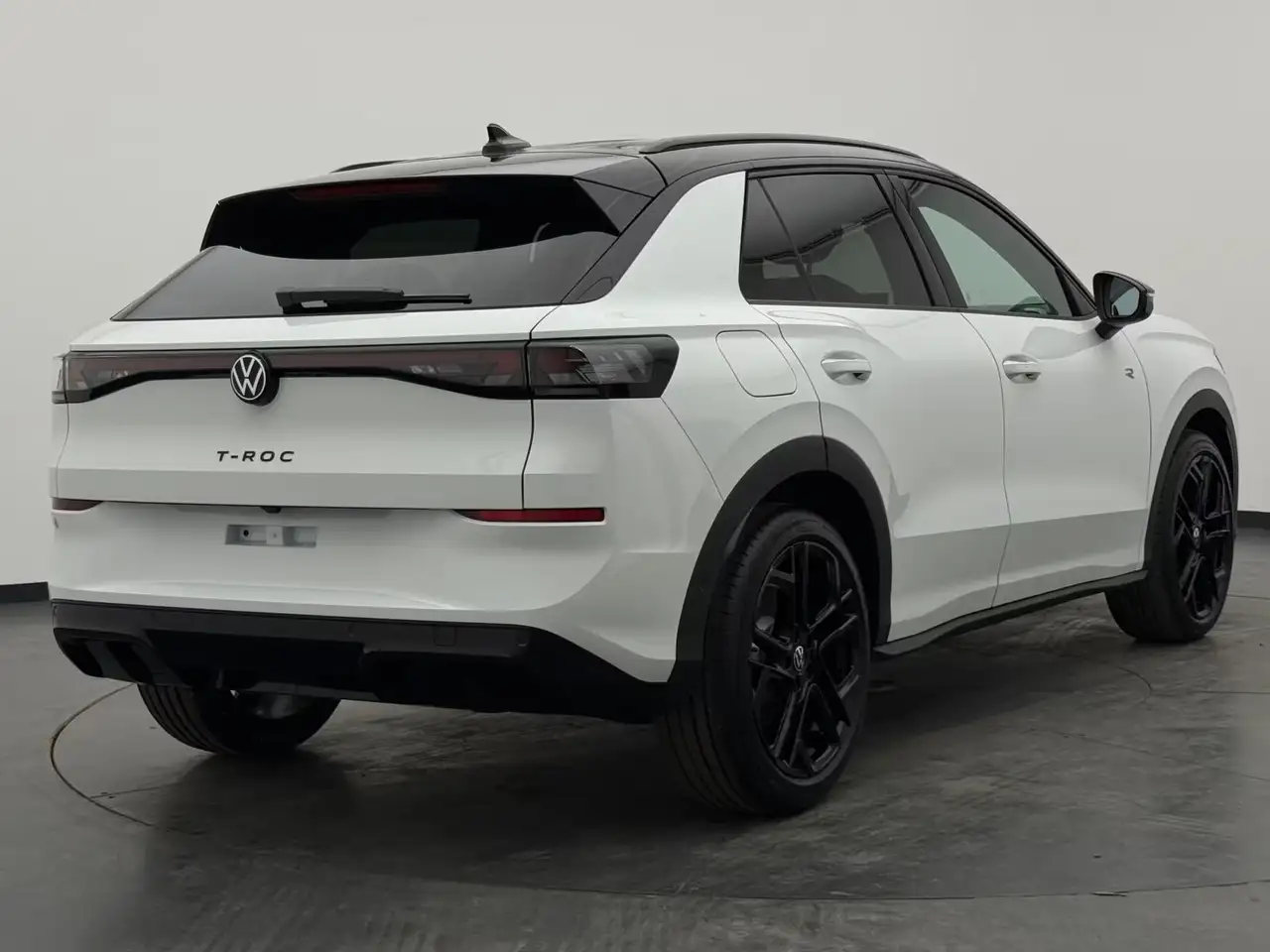 Volkswagen T-Roc 11