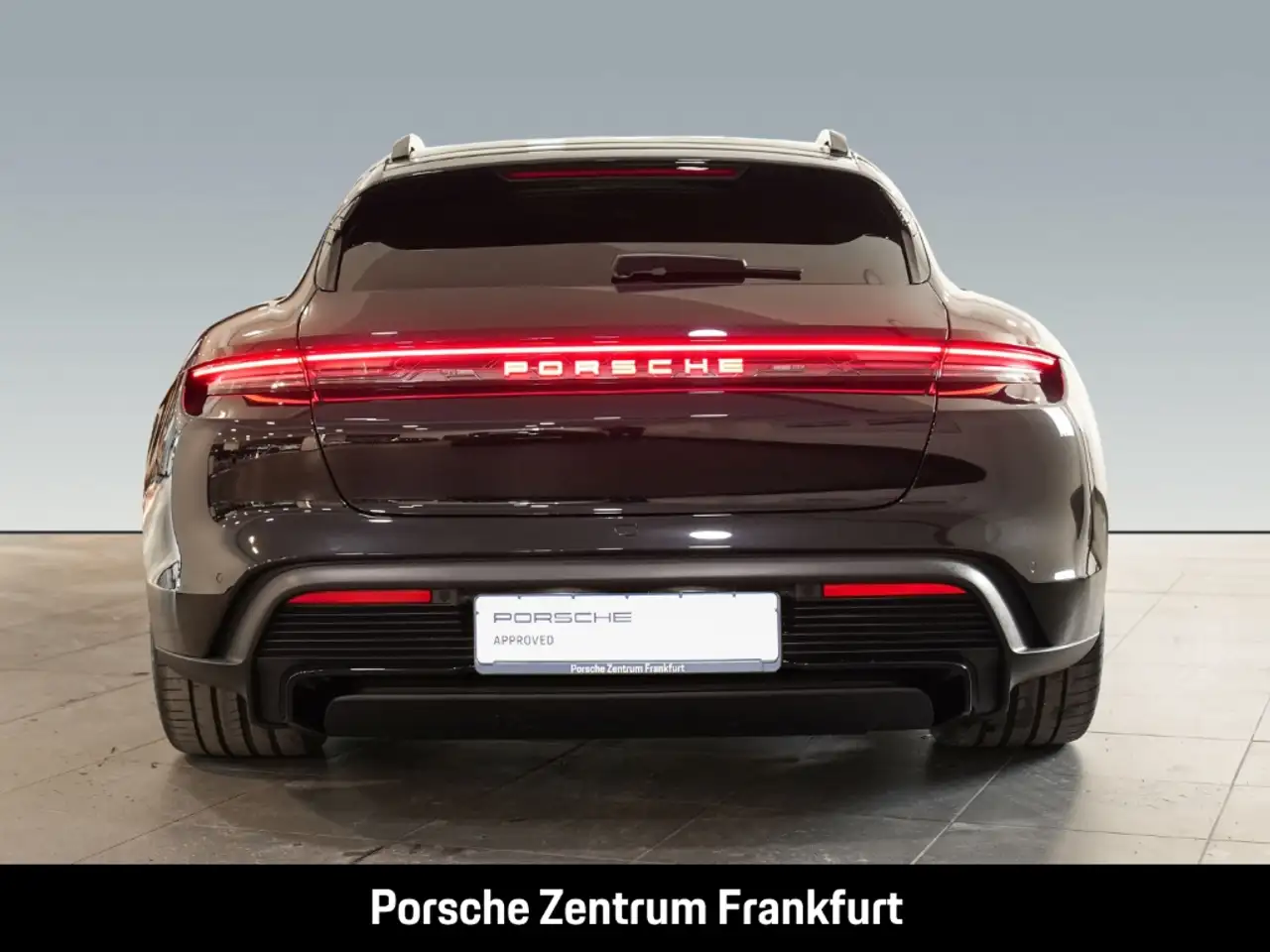 Porsche Taycan 5