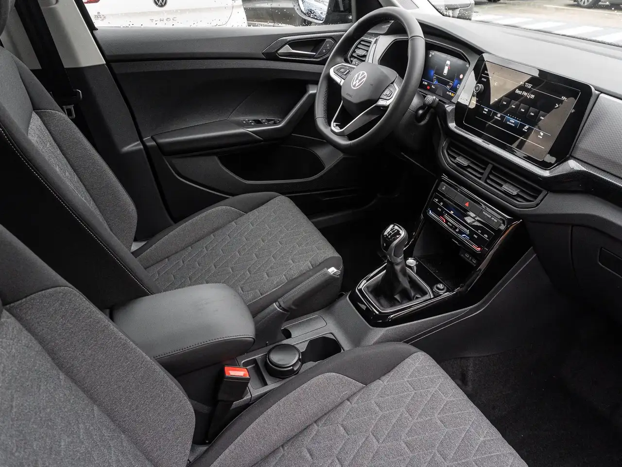 Volkswagen T-Cross 8
