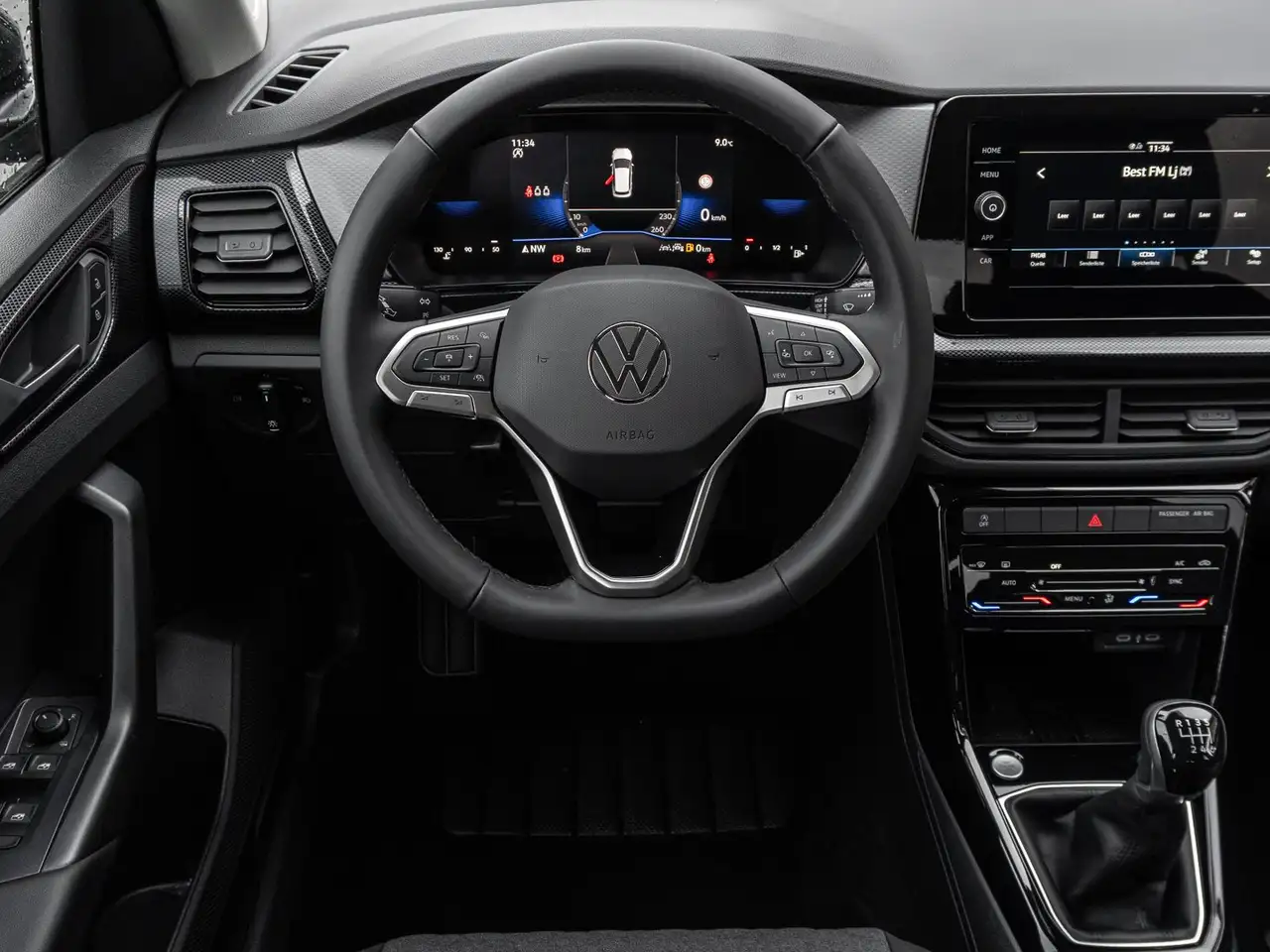 Volkswagen T-Cross 11