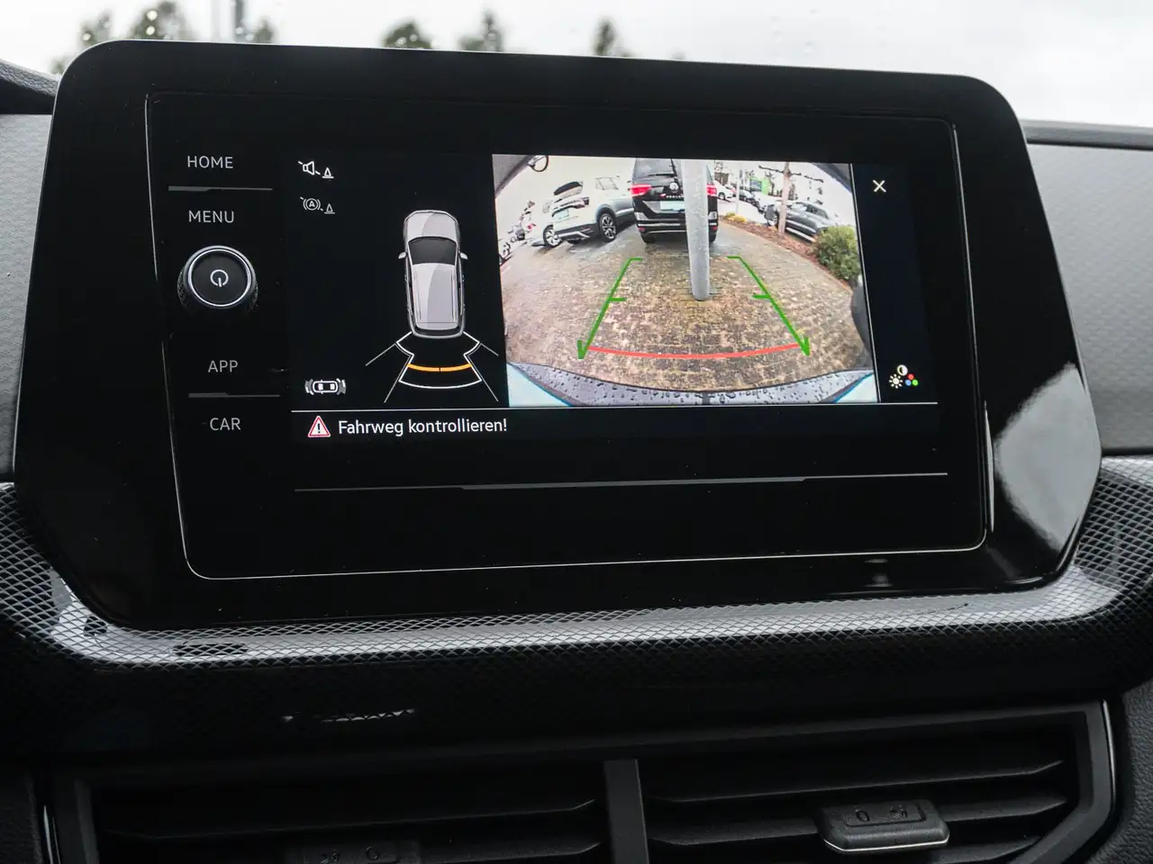 Volkswagen T-Cross 13