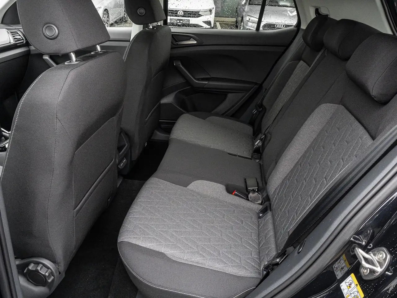 Volkswagen T-Cross 16