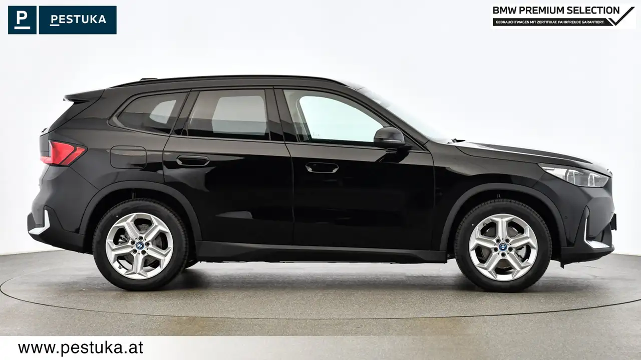 BMW iX1 3