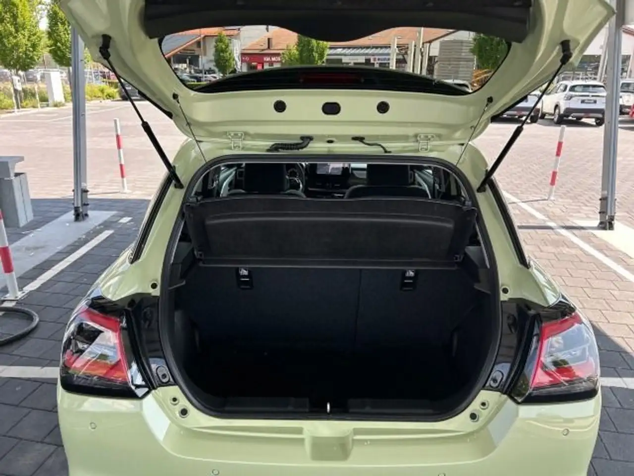 Suzuki Swift 11