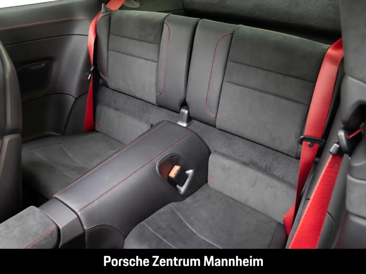 Porsche 992 14