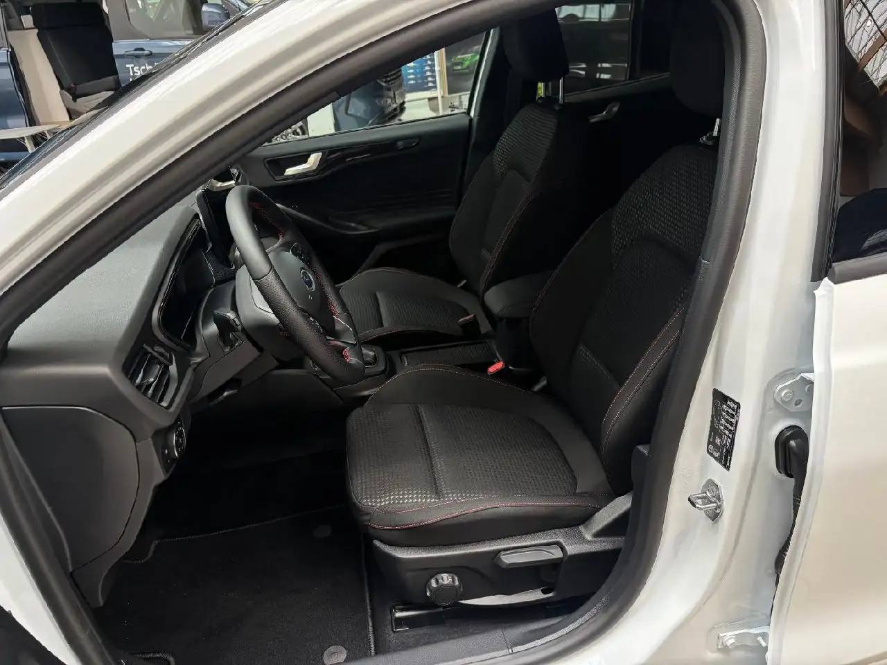 Ford Focus 9