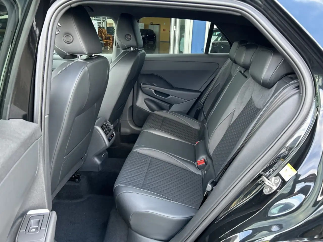 Volkswagen T-Roc 15