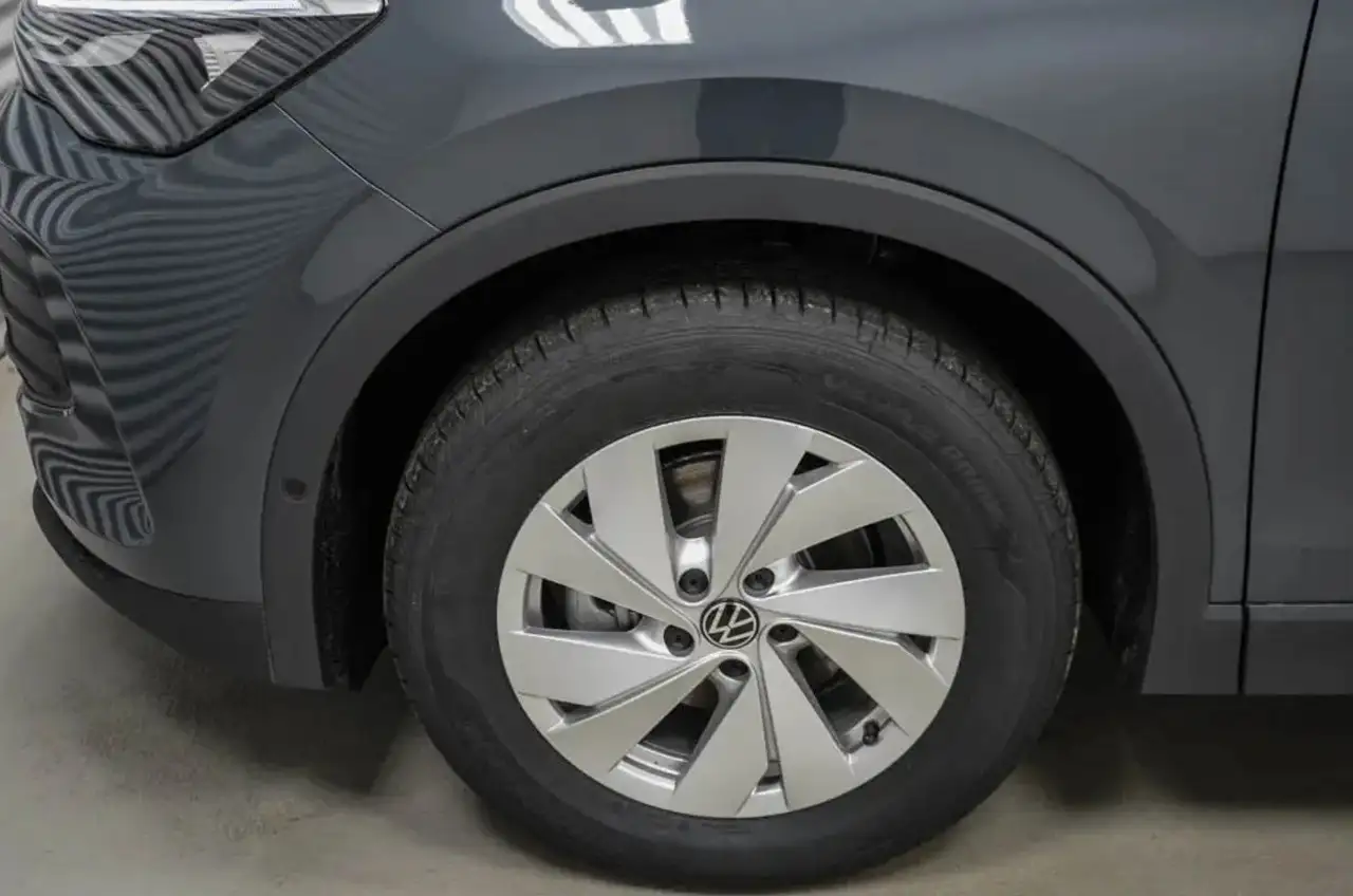 Volkswagen Tiguan 4