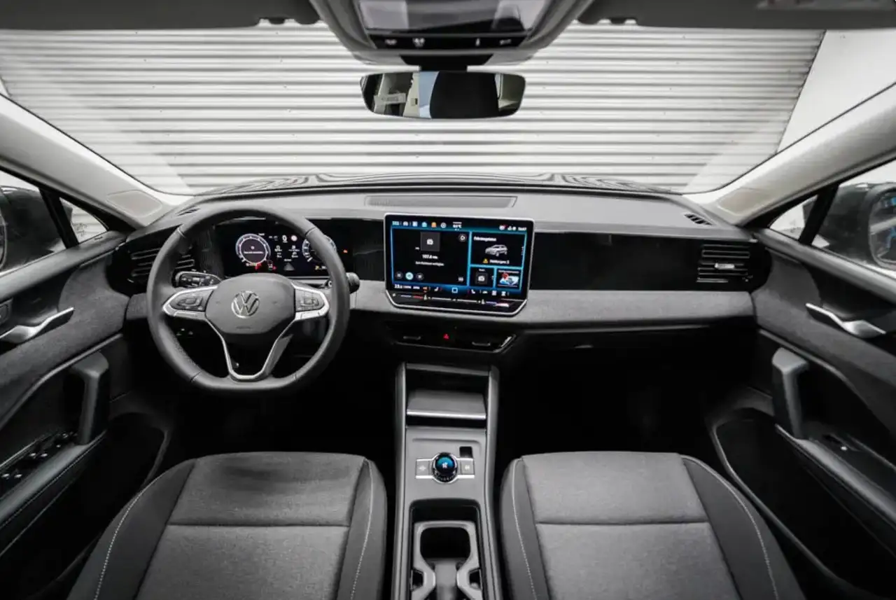 Volkswagen Tiguan 7