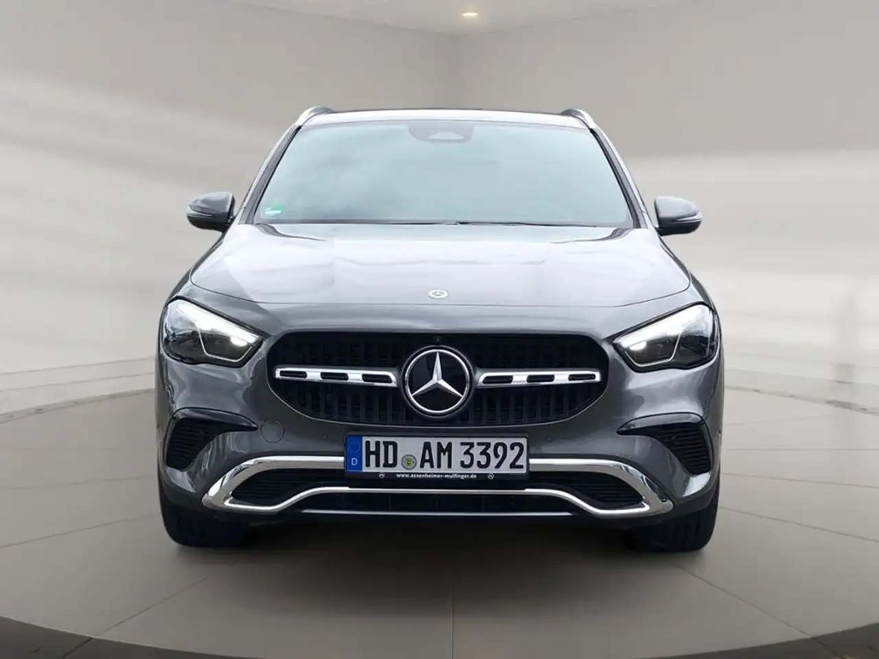 Mercedes-Benz GLA 200 6