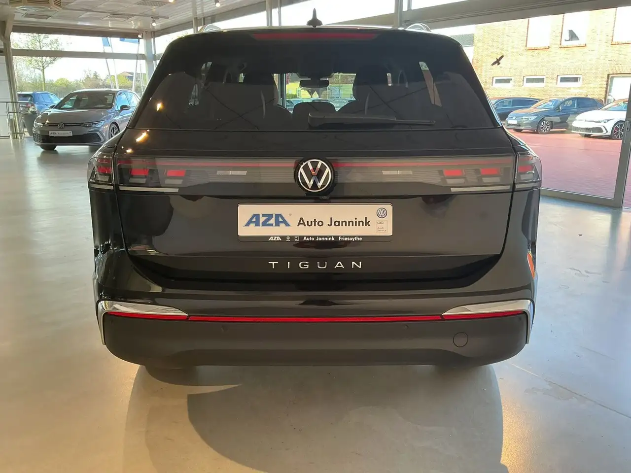 Volkswagen Tiguan 8