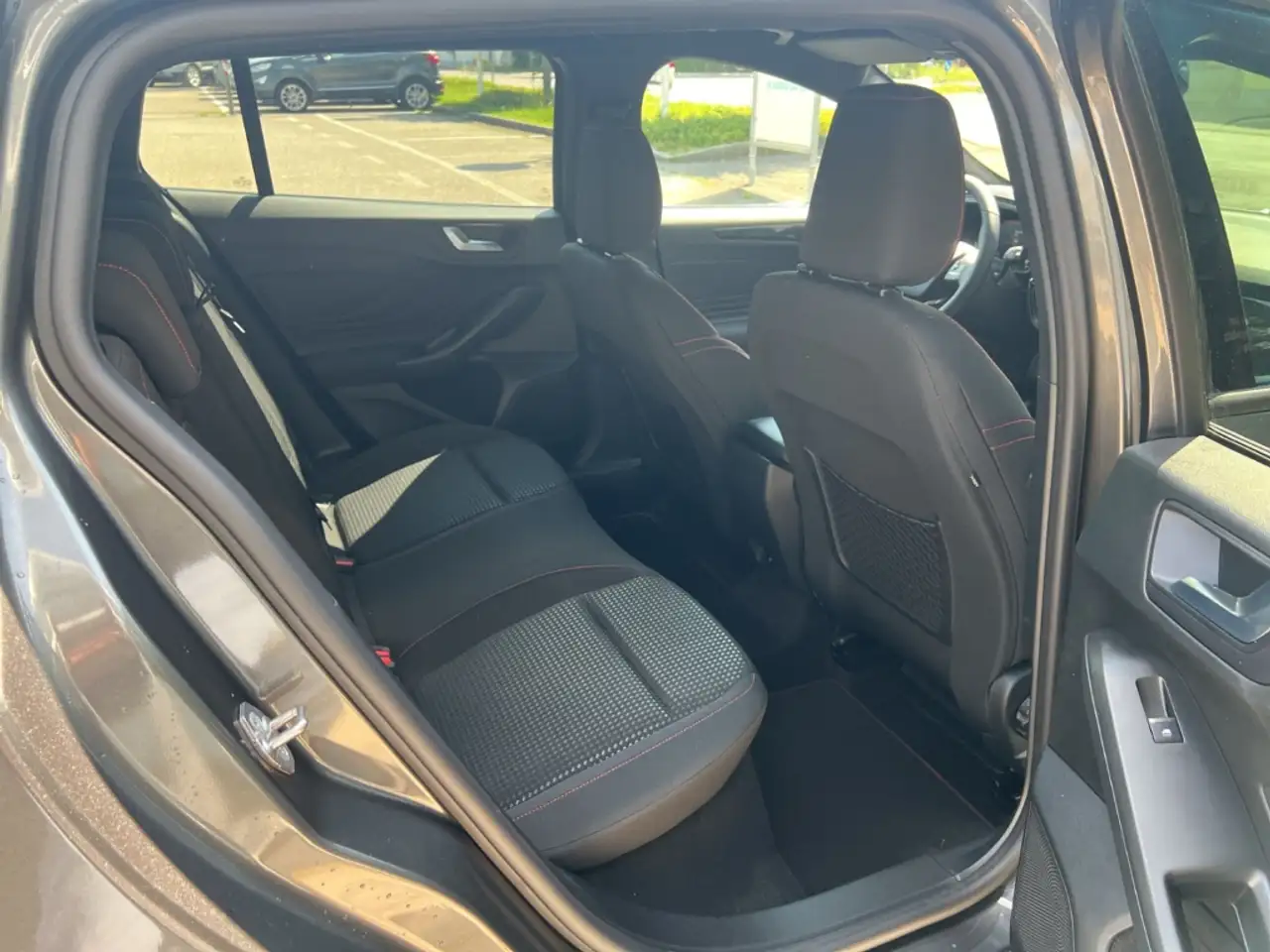 Ford Focus 16