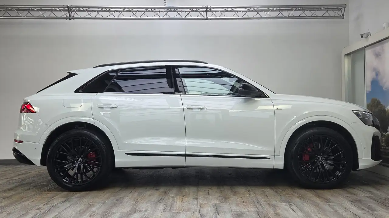 Audi Q8 50 4
