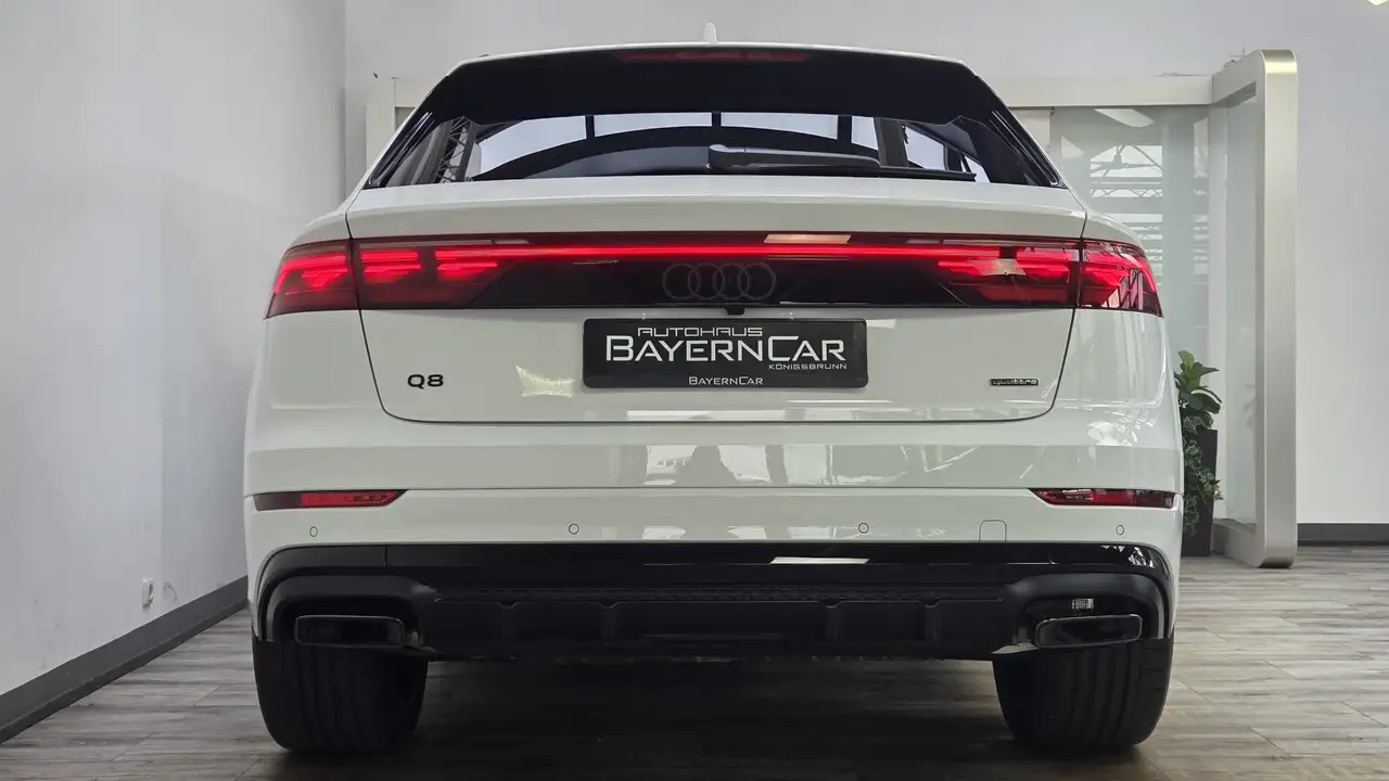 Audi Q8 50 5