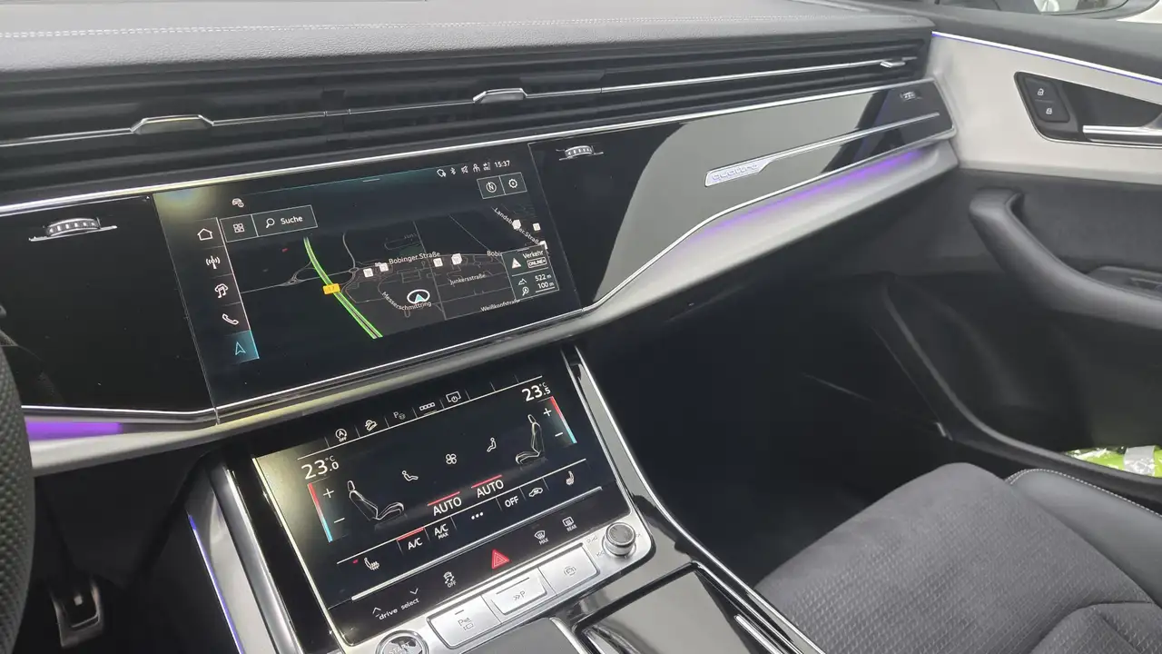 Audi Q8 50 10