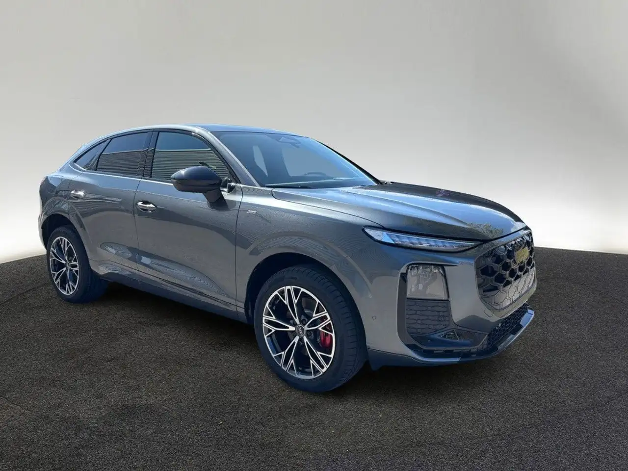 Audi Q3 12