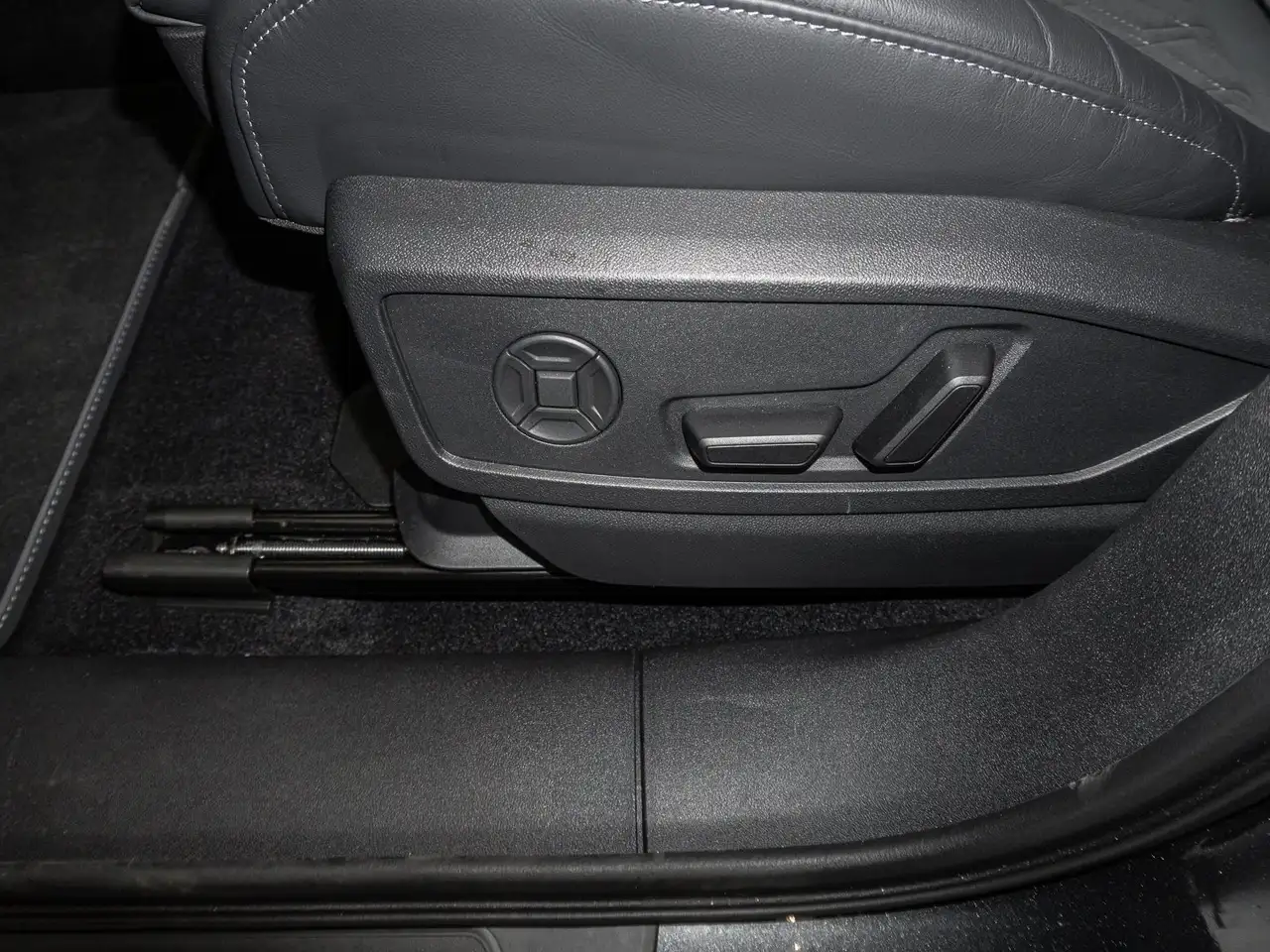 Audi SQ5 14