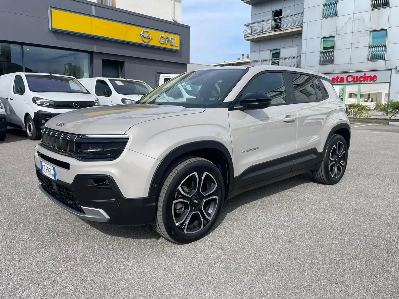 Jeep Avenger 3