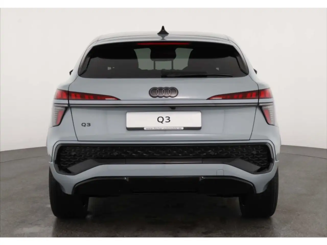 Audi Q3 6
