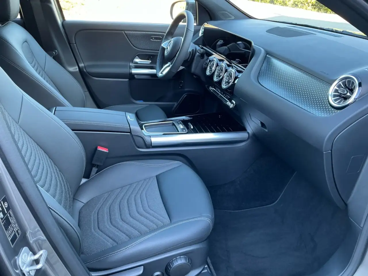 Mercedes-Benz GLA 200 6