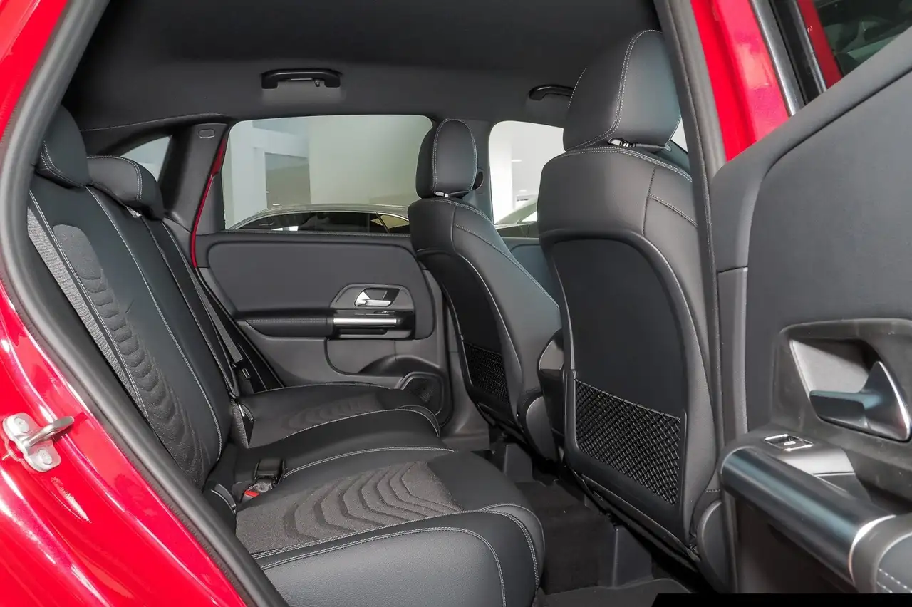 Mercedes-Benz B 200 9