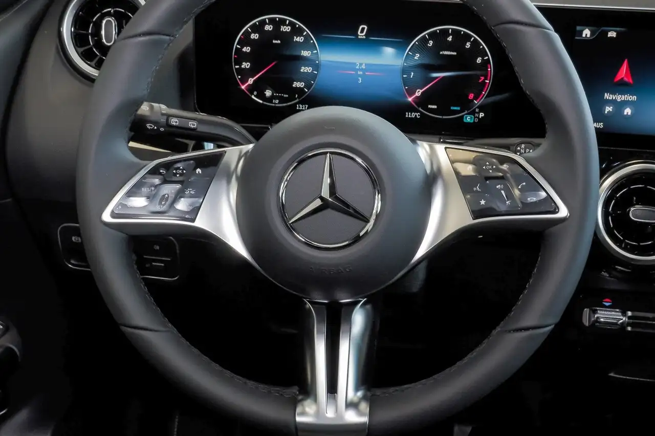 Mercedes-Benz B 200 13