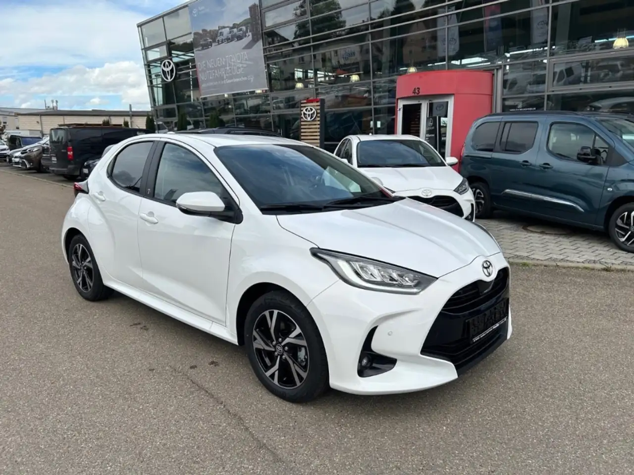 Toyota Yaris 2