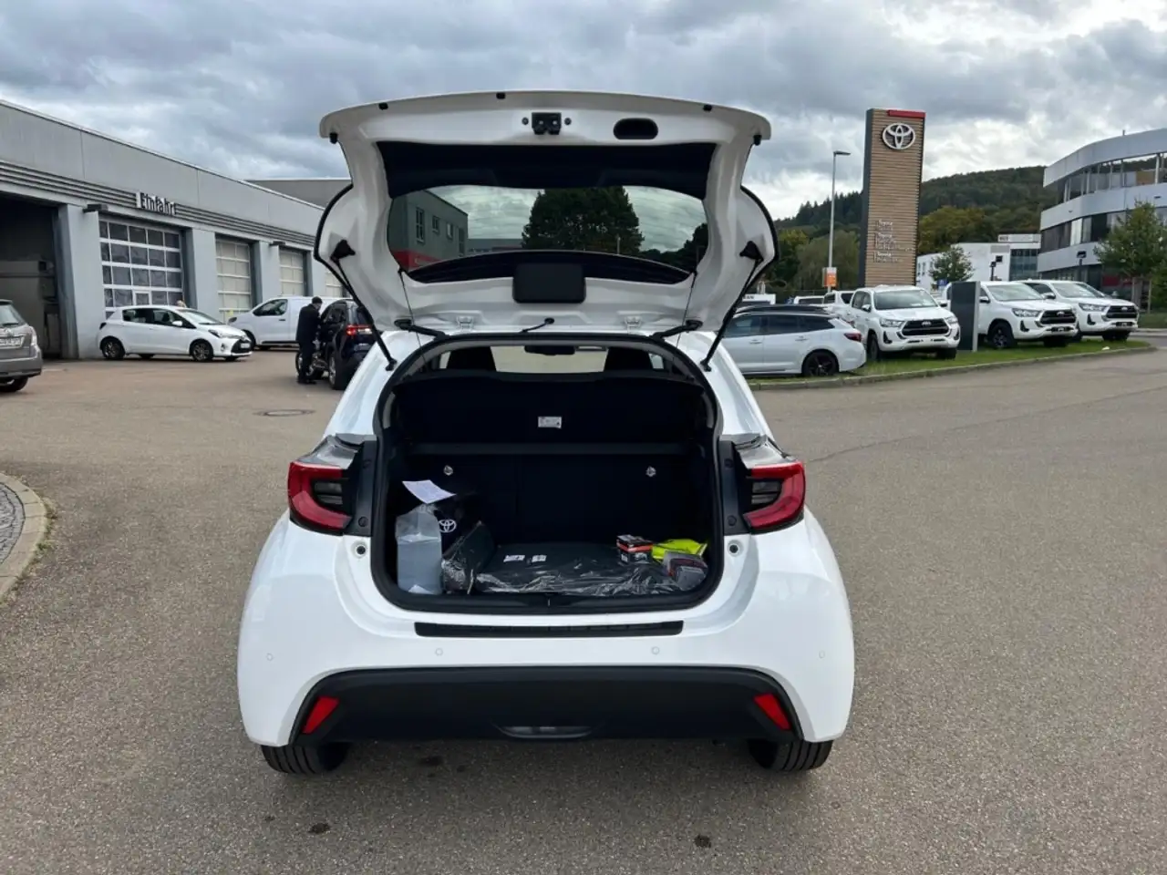 Toyota Yaris 9
