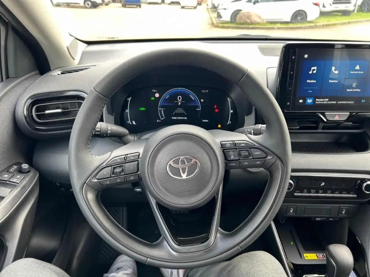 Toyota Yaris 16