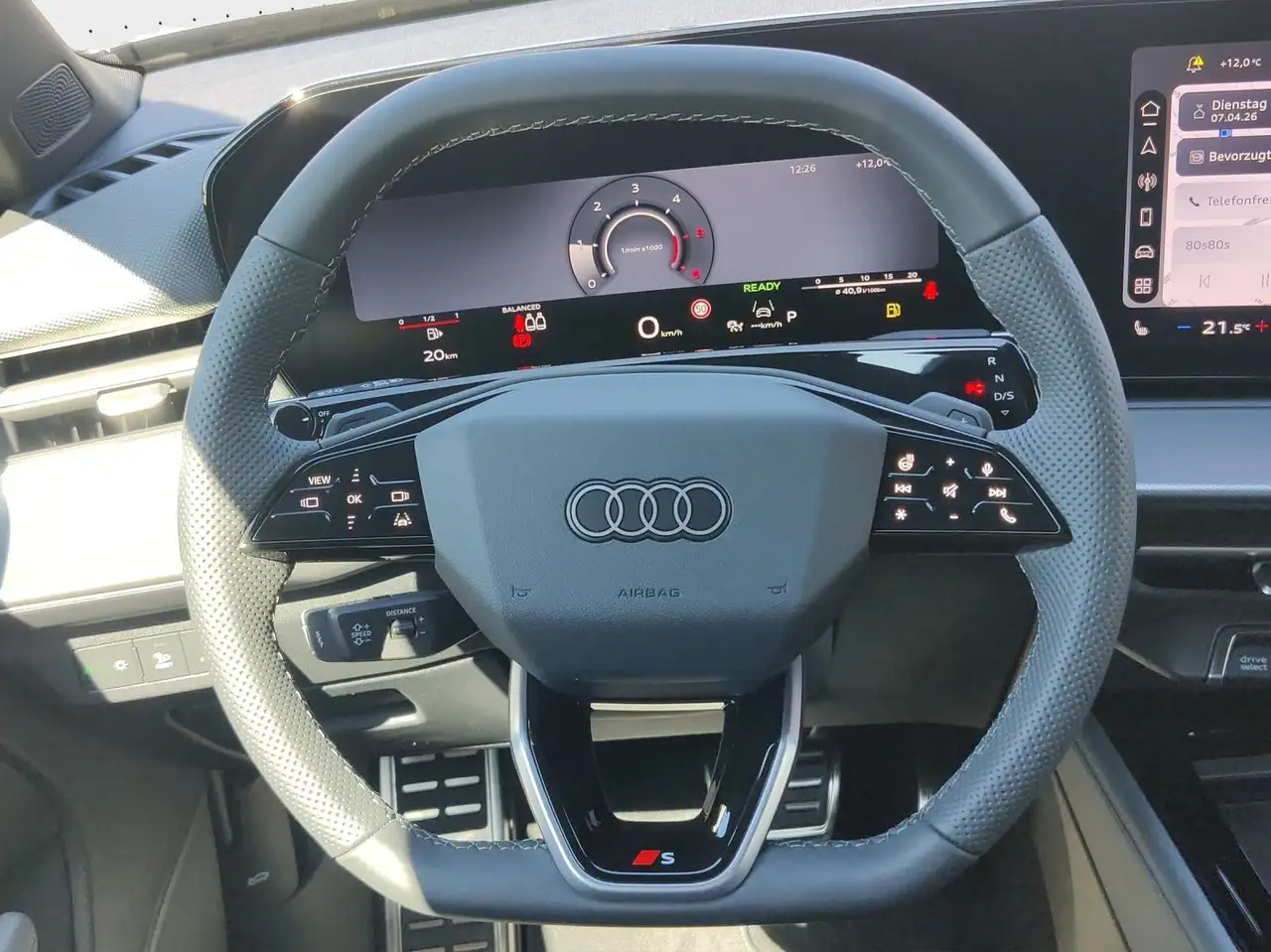 Audi Q3 8