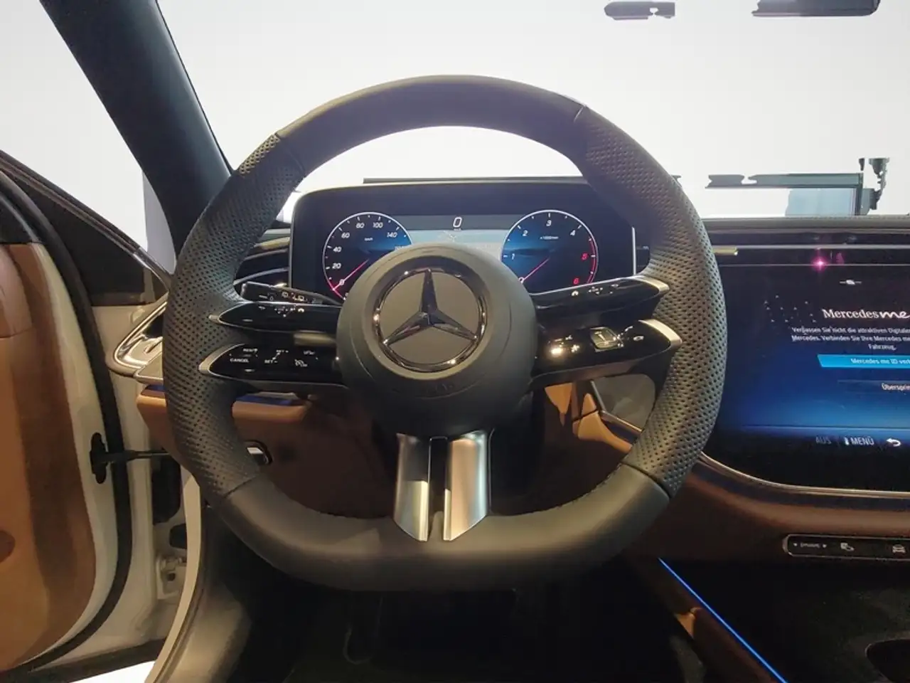 Mercedes-Benz E 200 13