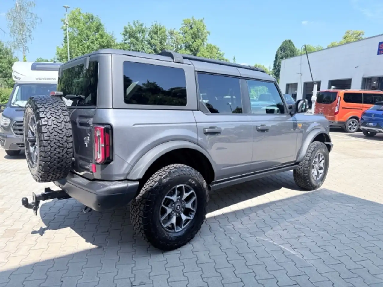 Ford Bronco 4